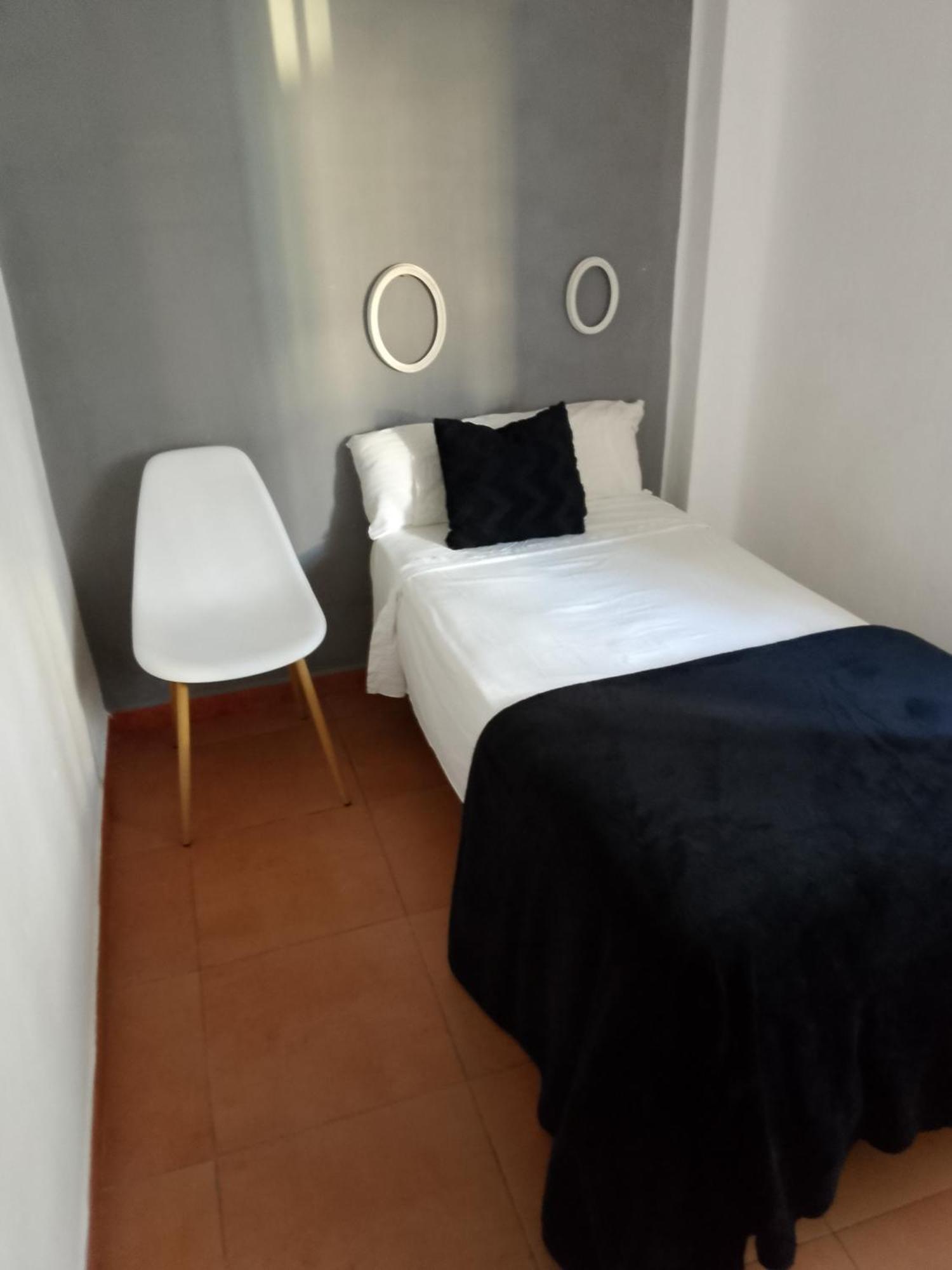 Apartmán Santa Justa Sevilla Pokoj fotografie